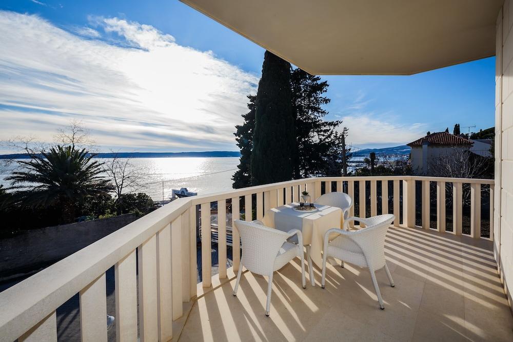 Hotel Villa Zarko Kaštel Stari Exterior foto