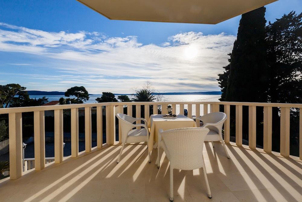 Hotel Villa Zarko Kaštel Stari Exterior foto