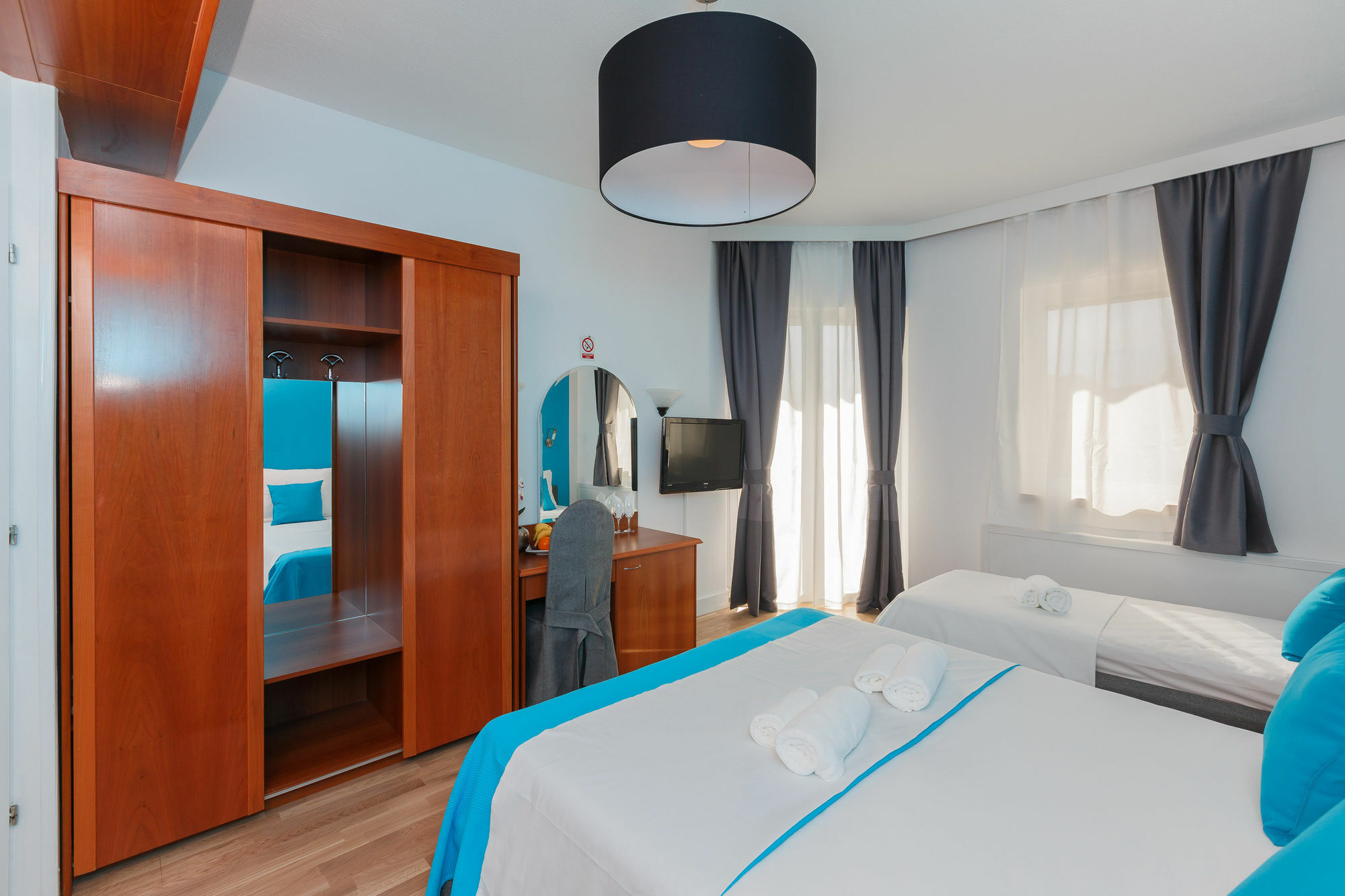 Hotel Villa Zarko Kaštel Stari Exterior foto