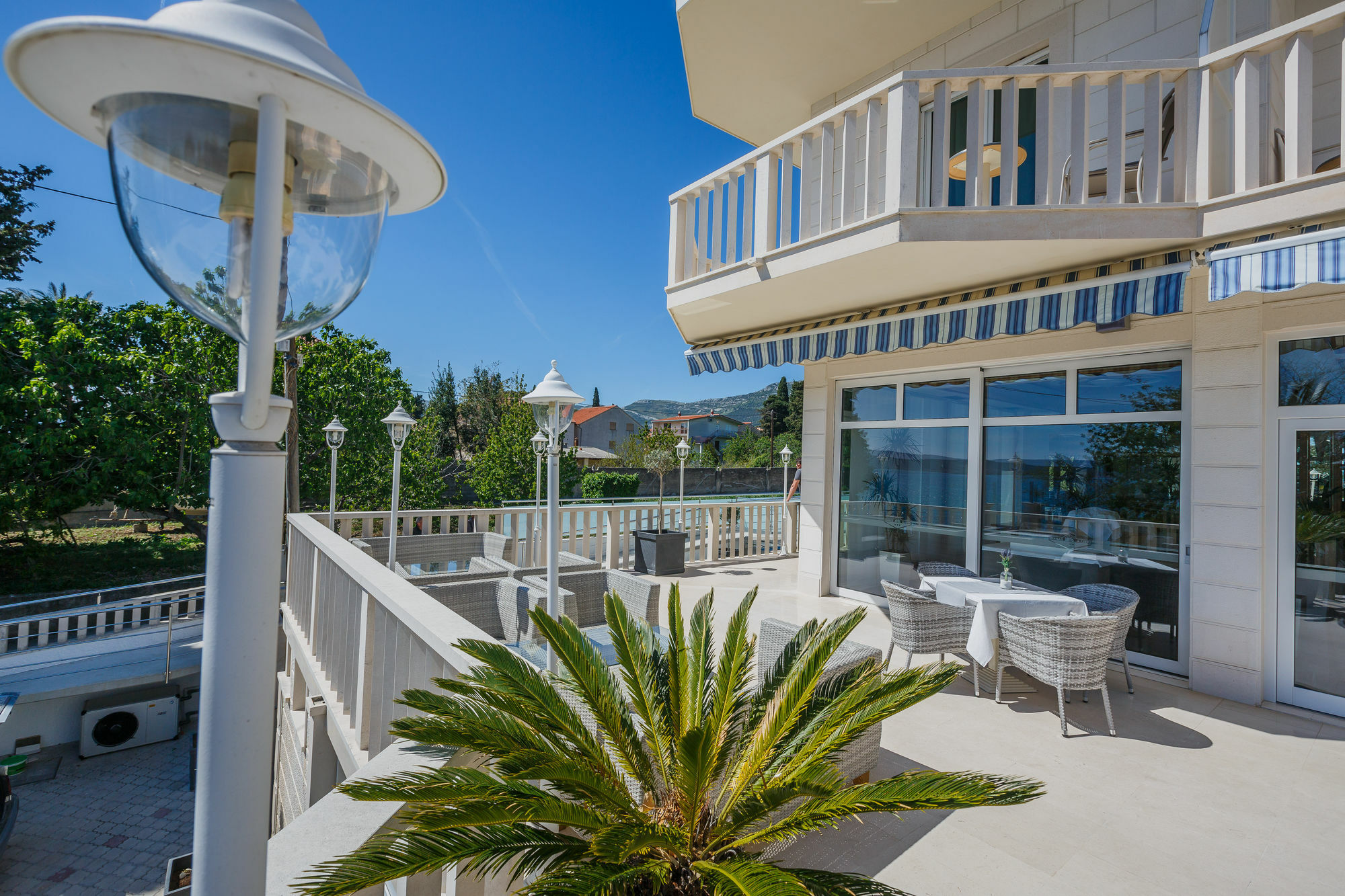 Hotel Villa Zarko Kaštel Stari Exterior foto